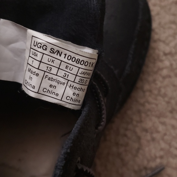 UGG - Picture 5 of 8